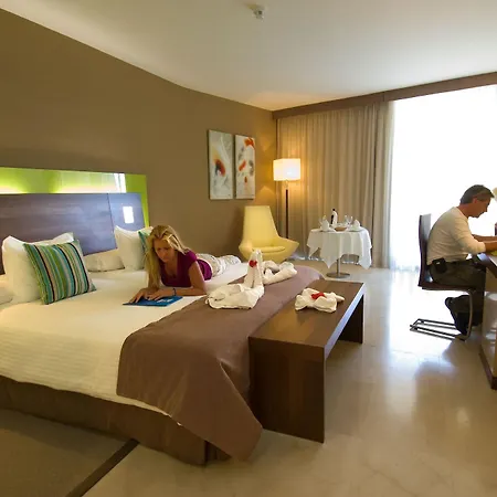 Livvo Valle & Aquapark 4*