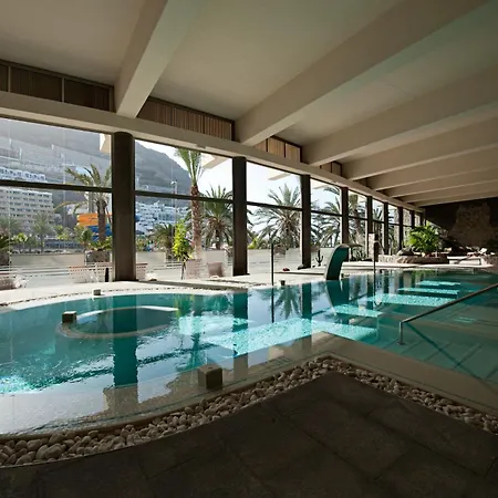 Livvo Valle & Aquapark 4*