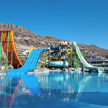 Livvo Valle & Aquapark Hotel