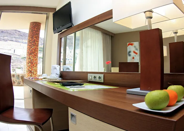 호텔 Livvo Valle & Aquapark 타우리토