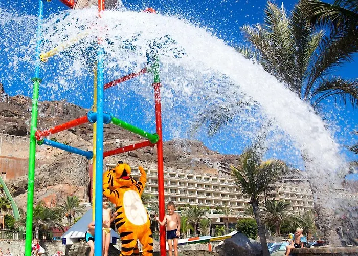 Livvo Valle & Aquapark 4*