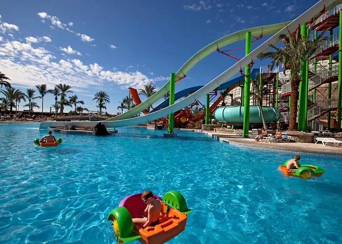 Livvo Valle & Aquapark 호텔