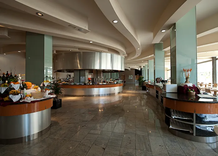 Livvo Valle & Aquapark 호텔 타우리토