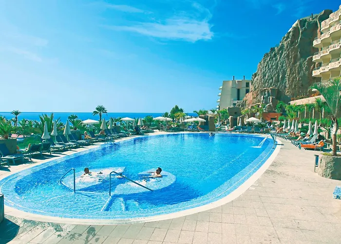 Livvo Valle & Aquapark 호텔 4*