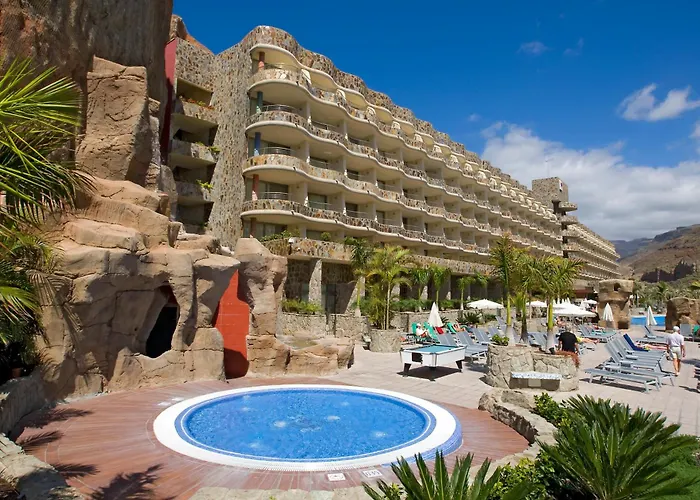 Livvo Valle & Aquapark 호텔 4*